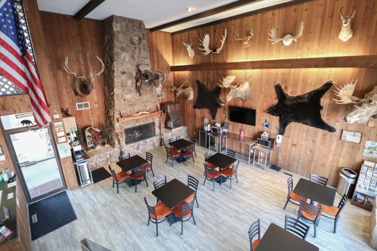 Bear Lodge Motel Sundance Extérieur photo
